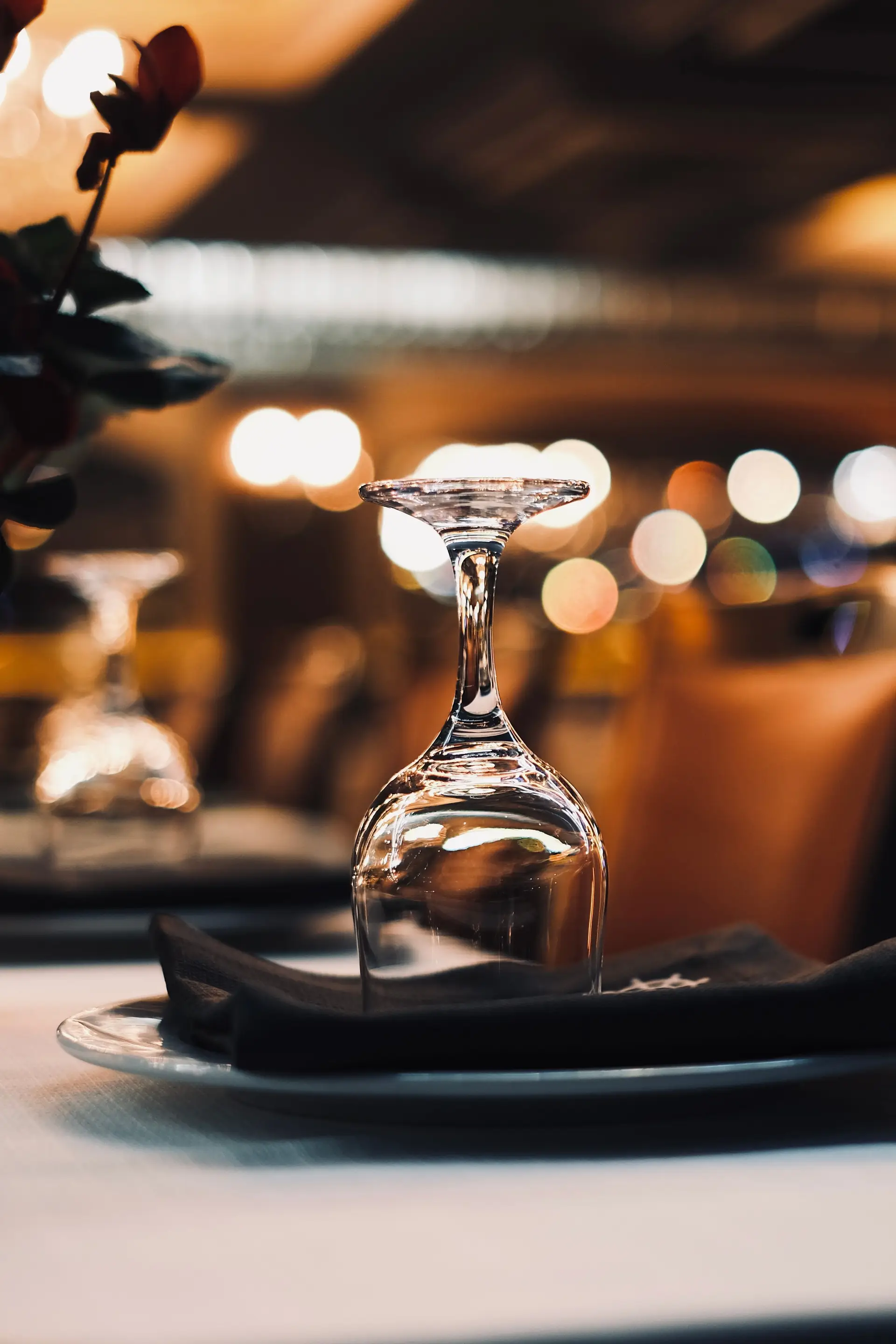 Refined glass setting
